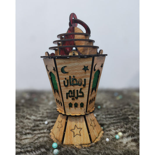 فانوس خشب مضيئ بني فاتح مقاس 25 سم