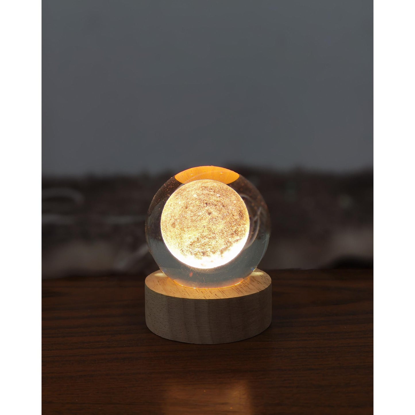 بلورة مضيئة شكل قمر